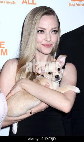 Amanda Seyfried partecipa al terzo Gala annuale della Società degli Animali di Best Friends che si tiene a Guastavinos a New York, USA Foto Stock