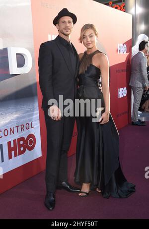 Gustaf Skarsgard e Hanna Alstrom all'evento HBO 'Westworld' Season 2 Premiere al Cinerama Dome il 16 aprile 2018 a Hollywood, California. Foto Stock