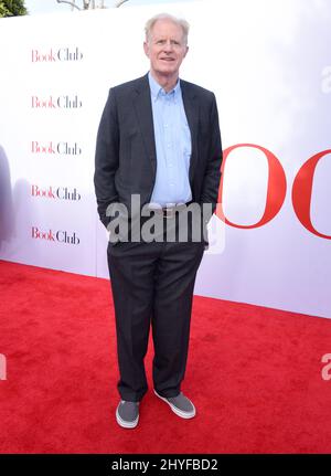 Ed Begley Jr. Al Paramount Pictures 'Book Club' Los Angeles Premiere tenuto al Regency Village Theatre il 6 maggio 2018 a Westwood, CA. Foto Stock