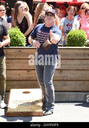 Jerrod Niemann al concorso annuale Craig Campbell Celebrity Cornhole Challenge 6th che beneficia della lotta senza scopo di lucro contro il cancro colorettale (CRC di lotta) tenuto presso la City Winery di Nashville il 5 giugno 2018. Foto Stock