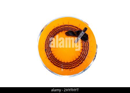Torta di ananas Premium Mango su sfondo isolato Foto Stock