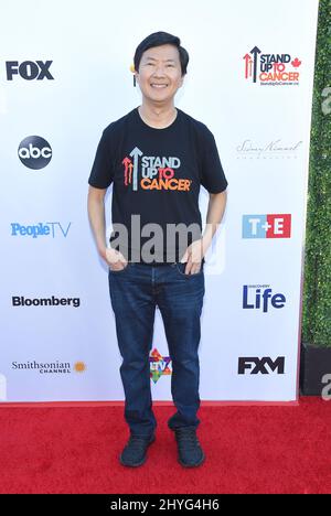 Ken Jeong alla teleconferenza Stand Up to Cancer del 2018 (SU2C) tenutasi a Barker Hangar all'aeroporto di Santa Monica il 7 settembre 2018 Foto Stock