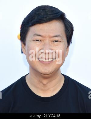 Ken Jeong alla teleconferenza Stand Up to Cancer del 2018 (SU2C) tenutasi a Barker Hangar all'aeroporto di Santa Monica il 7 settembre 2018 Foto Stock