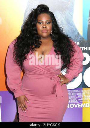 Amber Riley ha partecipato alla prima mondiale 'Nobody's Fool' tenutasi all'AMC Lincoln Square a Los Angeles, USA Foto Stock