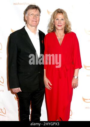 Steve Winwood & moglie Eugenia Winwood a A Funny Thing è accaduto sulla strada per Cure Parkinson tenuto all'Hilton New York il 10 novembre 2018 a New York City, NY Foto Stock