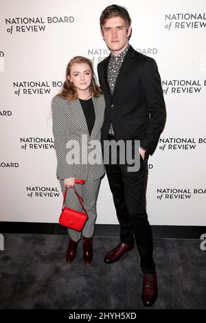 Elsie Fisher e Bo Burnham hanno partecipato al National Board of Review Gala 2019 che si è tenuto a Cipriani 42nd Street, New York Foto Stock