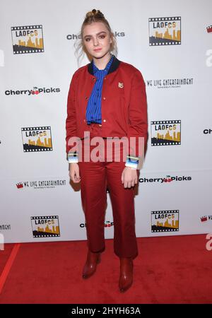 Elsie Fisher ai 2nd Annual Los Angeles Online Film Critics Society Awards, che si sono tenuti presso il Taglyan Complex Foto Stock