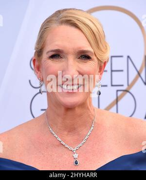 Jane Austin partecipa al 25th Annual Screen Actors Guild Awards tenutosi presso il Shrine Auditorium Foto Stock