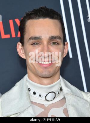 Robert Sheehan arriva alla prima stagione 1 della Netflix 'The Umbrella Academy' all'ARCLIGHT Cinema Foto Stock