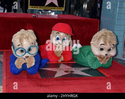 Alvin, Simon e Theodore dei Chipmunks all'Alvin e alla cerimonia della stella di Chipmunks hanno tenuto sulla camminata di Hollywood della fama Foto Stock