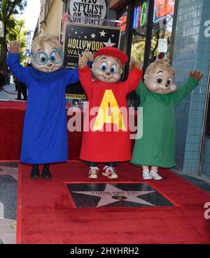 Alvin, Simon e Theodore dei Chipmunks all'Alvin e alla cerimonia della stella di Chipmunks hanno tenuto sulla camminata di Hollywood della fama Foto Stock