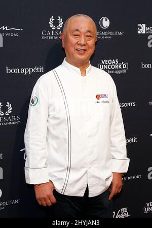Lo Chef Nobu Matsuhisa partecipa all'annuale Grand Tasting Event del 13th, frequentato dai leggendari Chef, Caesars Palace Hotel & Casino, Las Vegas il 10 maggio 2019. Foto Stock