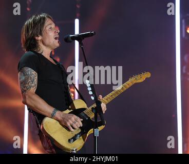 Keith Urban si esibisce durante il quarto giorno del CMA Fest 2019 a Nashville Foto Stock