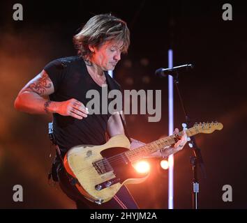 Keith Urban si esibisce durante il quarto giorno del CMA Fest 2019 a Nashville Foto Stock