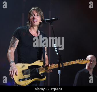 Keith Urban si esibisce durante il quarto giorno del CMA Fest 2019 a Nashville Foto Stock