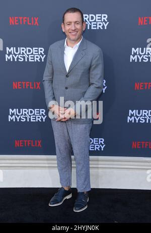 Dany Boon partecipa alla prima di Murder Mystery a Los Angeles, California Foto Stock