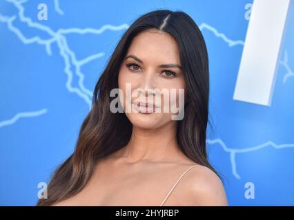 Olivia Munn arriva allo STARZ Los Angeles Premiere di 'The Rook' al Getty Center il 17 giugno 2019 a Los Angeles. Foto Stock