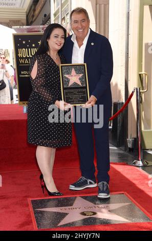 Kenny Ortega è stato affiancato da Rana Ghadban alla sua cerimonia della Hollywood Walk of Fame il 24 luglio 2019 a Hollywood, CA. Foto Stock