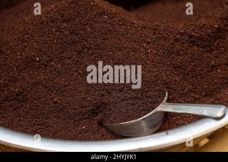 Fondo di consistenza macinatura del caffè. Miscele di caffè, caffè macinato o istantaneo. Sfondo. Foto Stock