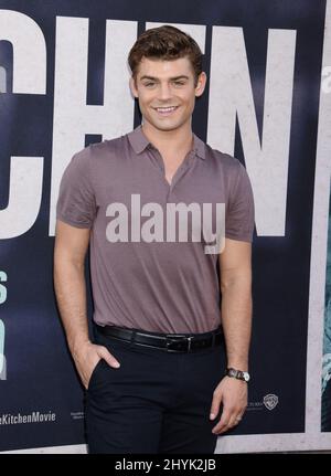 Garrett Clayton alla prima mondiale 'The Kitchen' tenutasi al TCL Chinese Theatre il 5 agosto 2019 a Hollywood, Los Angeles. Foto Stock