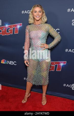 Julianne Hough arriva alle semifinali 'America's Got Talent' al Dolby Theatre Foto Stock