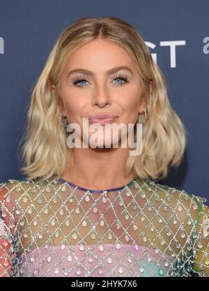 Julianne Hough arriva alle semifinali 'America's Got Talent' al Dolby Theatre Foto Stock