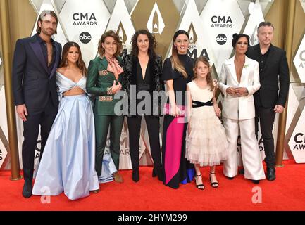 Le Highwomen che arrivano ai premi annuali CMA 53rd che si sono tenuti alla Bridgestone Arena il 13 novembre 2019 a Nashville, USA. Foto Stock