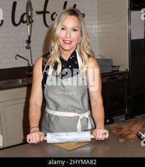 Jennie Garth Jennie Garth collabora con Shipt + sur la Table for Holiday Cooking Class tenuto a sur la Table il 10 dicembre 2019 a New York City, NY Foto Stock