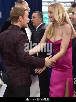 Alfie Allen e Sophie Turner al 26th Annual Screen Actors Guild Awards tenutosi presso l'Auditorium Shrine il 19 gennaio 2020 presso l'Auditorium Shrine, CA. Foto Stock