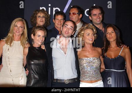 Joely Richardson, Roma Maffia, Jessalyn Gilsig, Dylan Walsh, John Hensley, Julian McMahon, Kelly Carlson, Bruno Campos e Rhona Mitra partecipano al NIP/Tuck 3rd Season Premiere Screening a Hollywood. Foto: UK Stampa Foto Stock