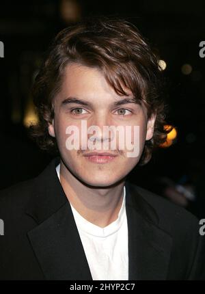 Emile Hirsch partecipa alla "The Nativity Story" Los Angeles Premiere. Foto: UK Stampa Foto Stock