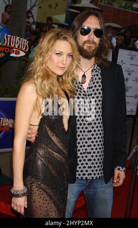 Kate Hudson e Chris Robinson partecipano alla Skeleton Key World Premiere presso gli Universal Studios Cinema. Foto: UK Stampa Foto Stock