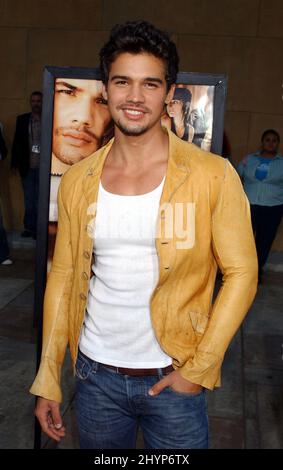 Steven Strait partecipa al 'Undiscovered' Los Angeles Premiere al Teatro Egizio di Hollywood. Foto: UK Stampa Foto Stock