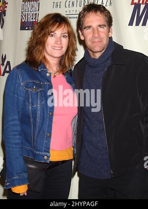 CHELSEA FIELDS & SCOTT BAKULA PARTECIPA ALLA GARA ANNUALE 10TH PER CANCELLARE MS IN CALIFORNIA IMMAGINE: STAMPA UK Foto Stock