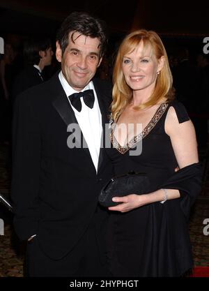 Alan Rosenberg & Marg Helgenberger partecipano ai 58th Annual Directors Guild Awards di Century City. Foto: UK Stampa Foto Stock