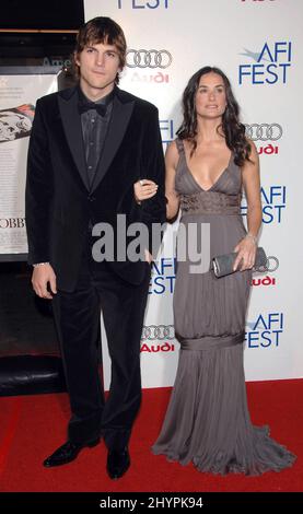 Ashton Kutcher & Demi Moore partecipano al AFI Fest 2006 Opening Night Gala & US Premiere di 'Bobby' a Hollywood. Foto: UK Stampa Foto Stock