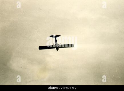 WWII WW2 soldati tedeschi invadono URSS - 25 luglio 1941, wehrmacht - operazione Barbarossa - aerei tedeschi su Demidow - Obalst, Russia - Fieseler Fi 15 Foto Stock
