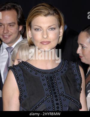 Linda Evangelista partecipa al gala di Louis Vuitton per celebrare la mostra di Murakami al MOCA. Los Angeles. Foto Stock