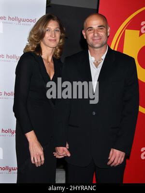 Steffi Graf e Andre Agassi partecipano al Planet Hollywood Resort and Casino Grand Opening a Las Vegas. Foto Stock