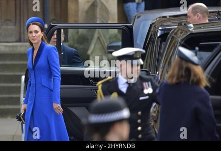 Principe William e Caterina / Duca e Duchessa di Cambridge in arrivo per il servizio del Commonwealth presso Westminster Abbey, Londra, 14th marzo 2022. Foto Stock