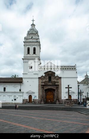 Vista di Iglesia de Santo Domingo, Quito, Ecuador. Foto Stock