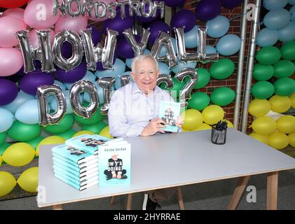 Leslie Jordan partecipa al libro di Leslie Jordan "How Y'all doing?: Misadventures and mischief from a Life Well Veed" firmato al Nordstrom Local West Village il 27 giugno 2021 a New York City, NY Foto Stock