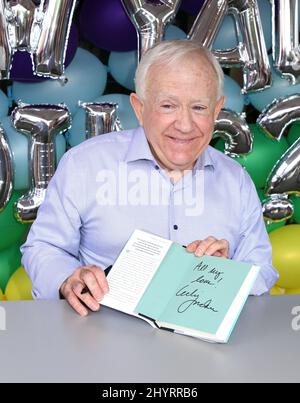 Leslie Jordan partecipa al libro di Leslie Jordan "How Y'all doing?: Misadventures and mischief from a Life Well Veed" firmato al Nordstrom Local West Village il 27 giugno 2021 a New York City, NY Foto Stock