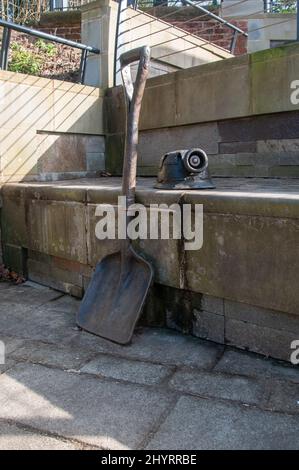 Intorno al Regno Unito - Una gita di un giorno a Worsley, Greater Manchester, Regno Unito dopo l'ascesa del canale Bridgewater - il Delph Foto Stock