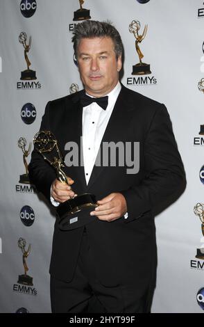 Alec Baldwin nella sala stampa durante il Primetime Emmy Awards 60th, tenuto al Nokia Theatre di Los Angeles Foto Stock