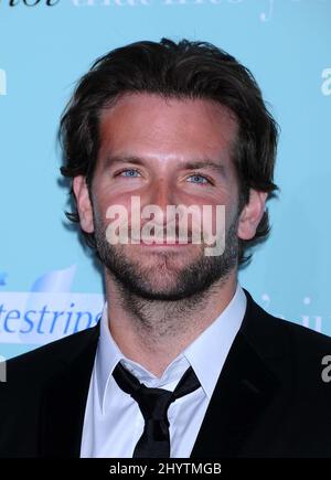 Bradley Cooper partecipa alla prima mondiale di Warner Bros "He's Just Not That into You" tenutasi al Chinese Theatre di Hollywood, Los Angeles. Foto Stock