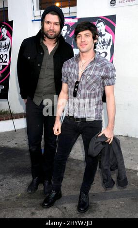 Adam Lazzara e Matt Fazzi di "Takback Sunday" al Blink-182's Summer Concert Tour, annuncio presso l'El Compadre Restaurant, Los Angeles, USA Foto Stock