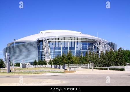 Vista generale del nuovo Cowboys Stadium, sede dei Dallas Cowboys, prima del concerto inaugurale di apertura, Texas, USA. Foto Stock