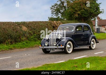 1950 50s anni cinquanta nero Ford Pilot 3622cc benzina 2DR berlina Foto Stock