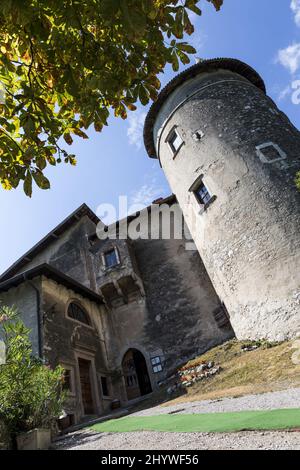 Bellissimo paesaggio di un antico edificio in una giornata di sole Foto Stock